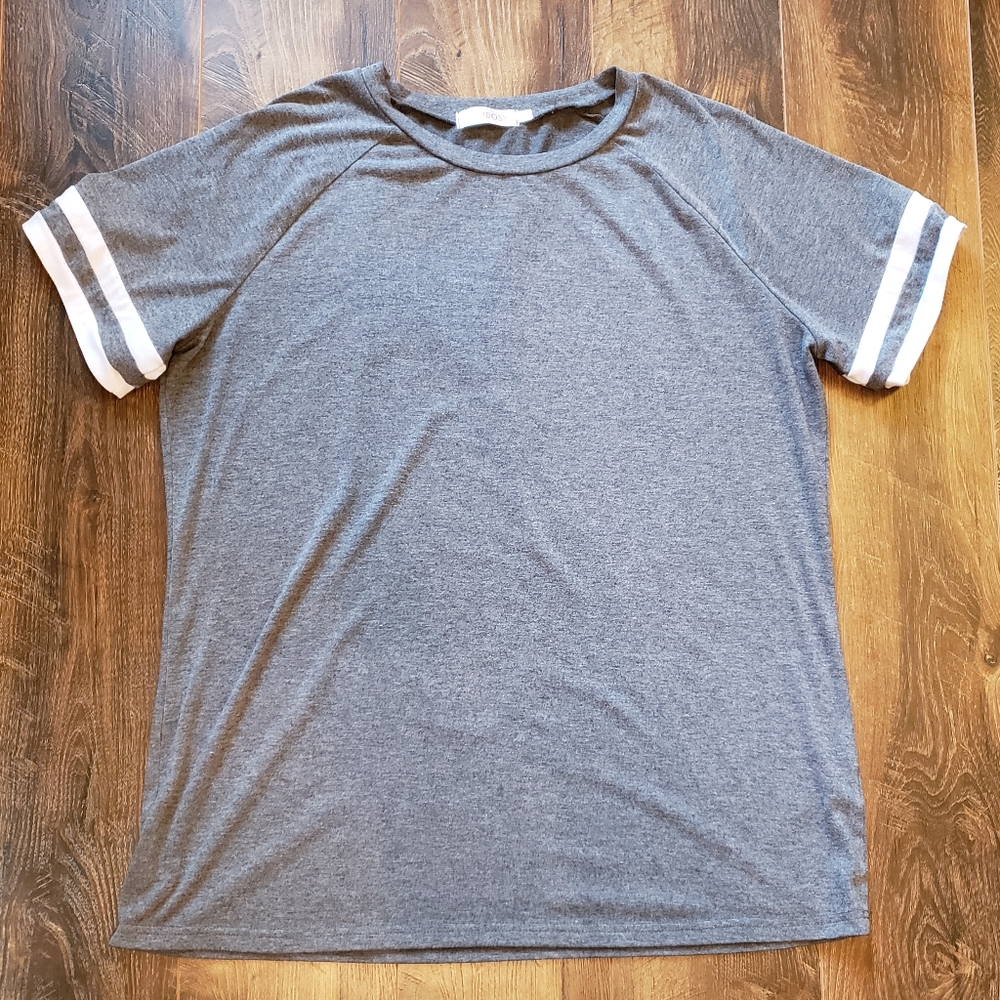 WOMEN'S T-SHIRT
